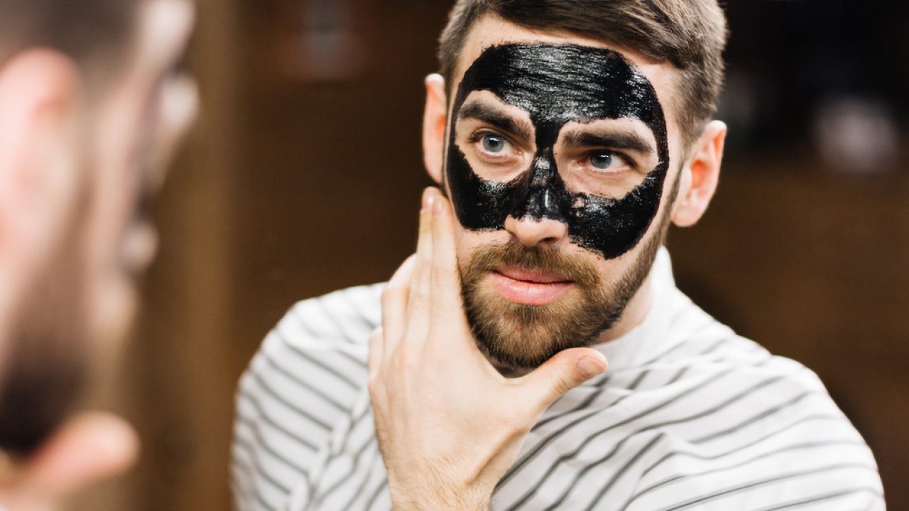 Make up, maschere e trattamenti viso per l'uomo